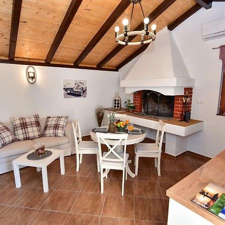Apartman Mare Zara Esterno foto