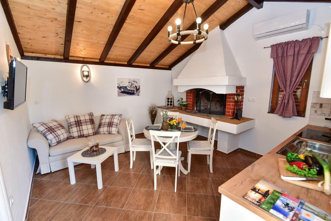 Apartman Mare Zara Esterno foto