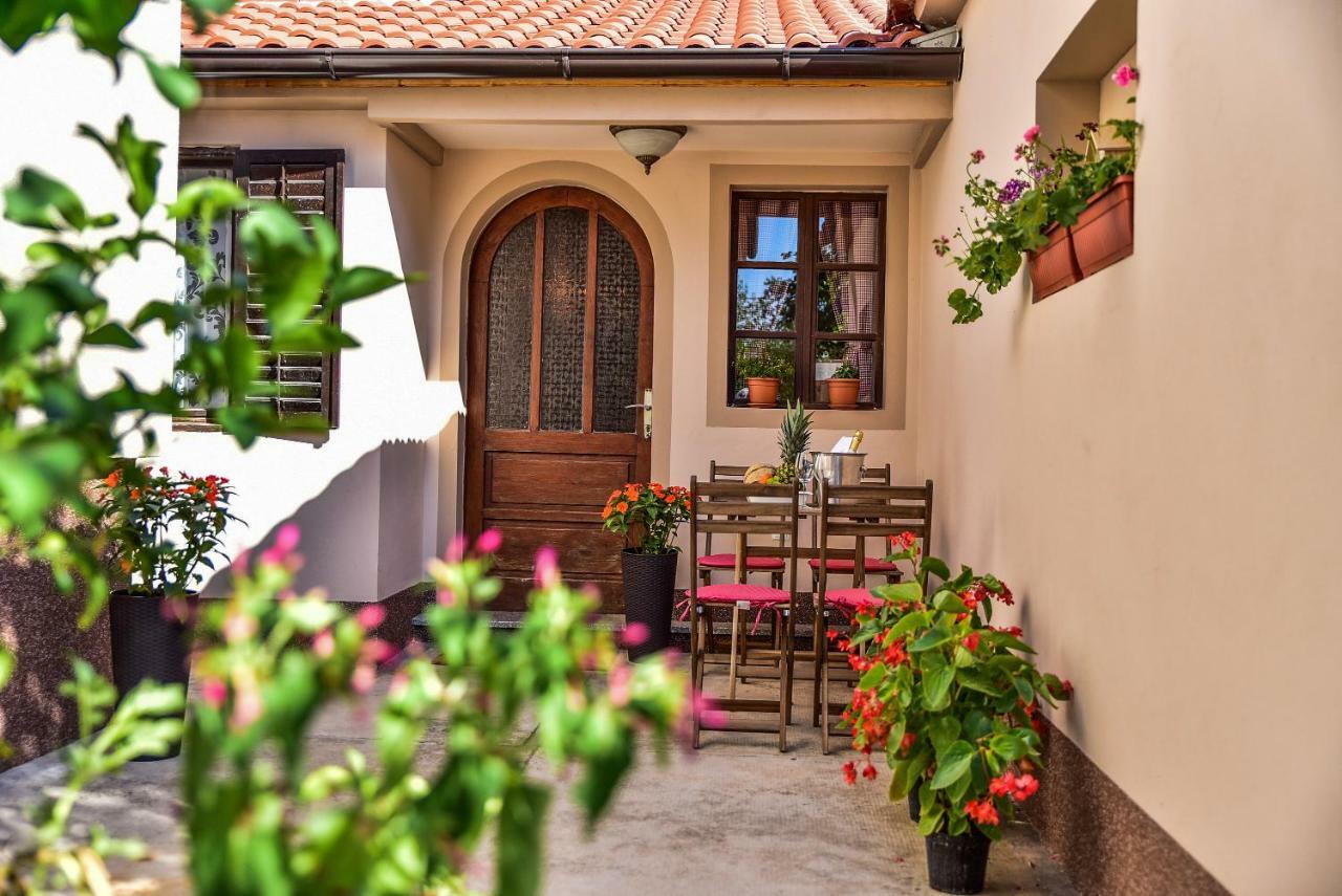 Apartman Mare Zara Esterno foto